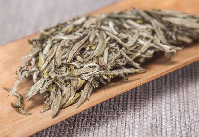 铁观音、龙井都能做成白茶?可以制成白茶的茶树品种了解一下!-红茶小知识